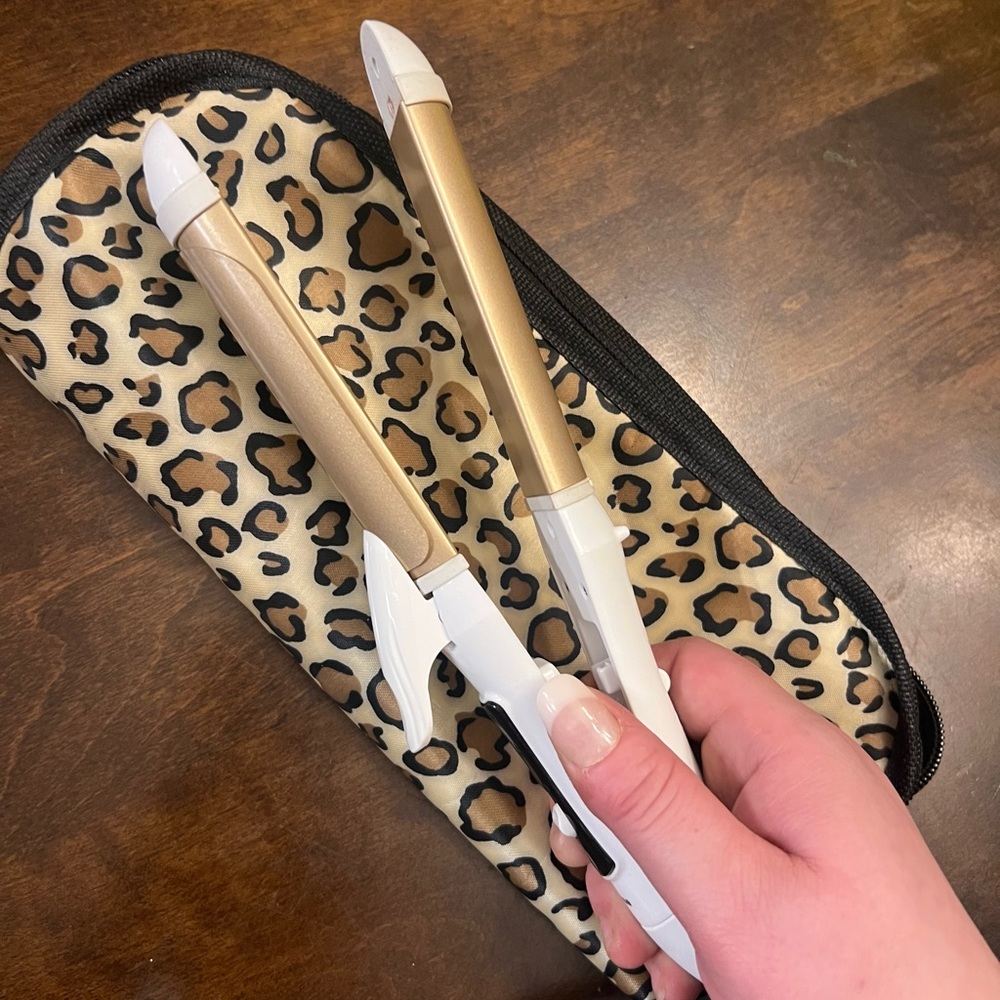 2 in 1 travel size hair straightener and curler with travel case